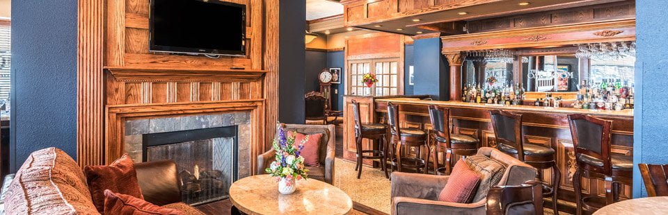 Oak-Room-Lounge-hero